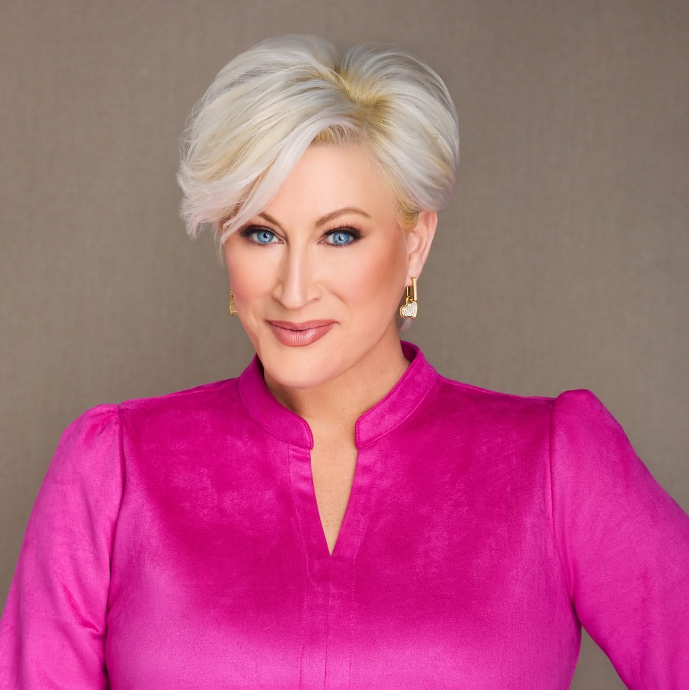 Charmbling Heart Earrings